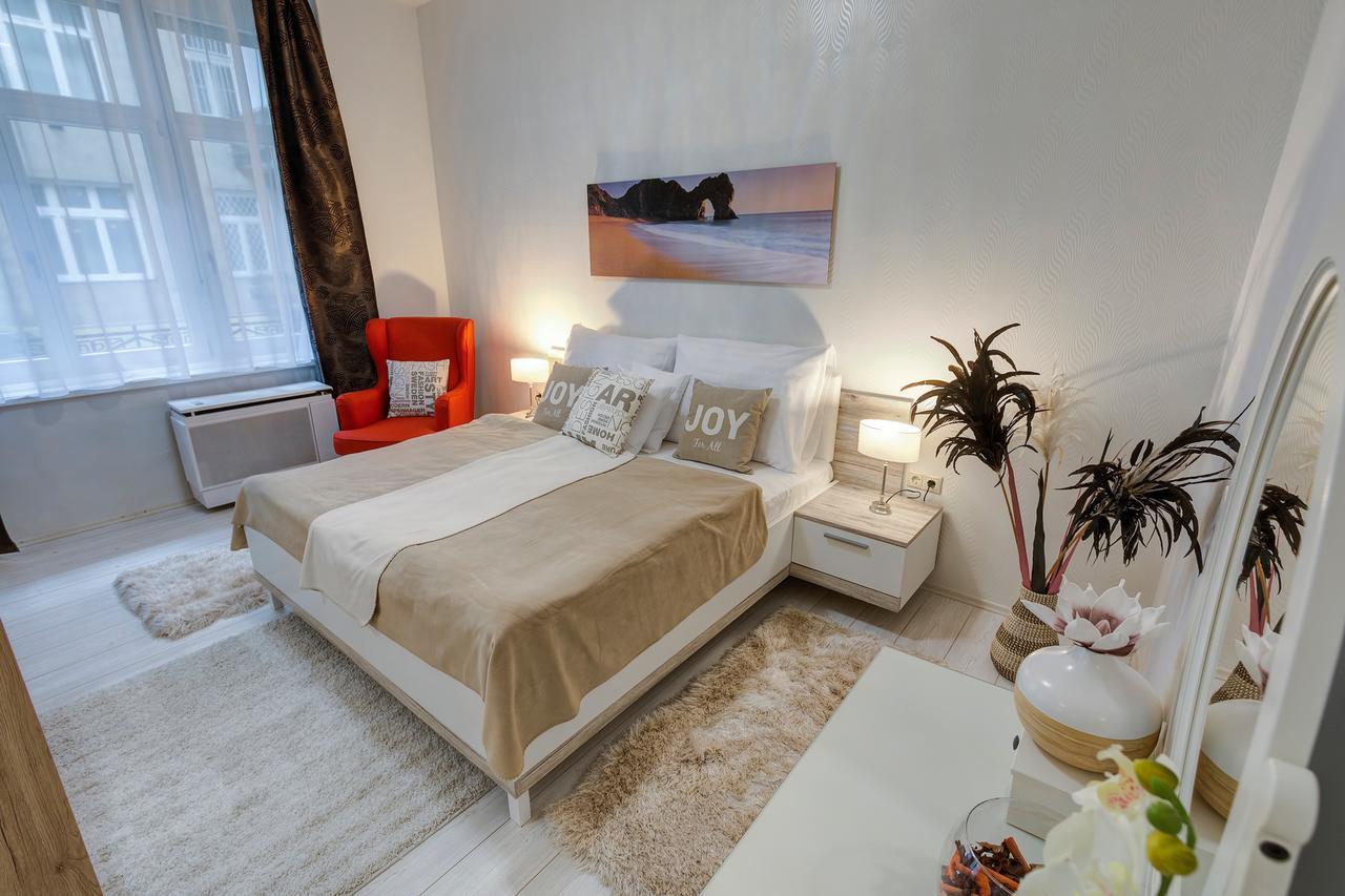 Sweet Dreams At King Street Gold Apartment Budapest Exterior photo